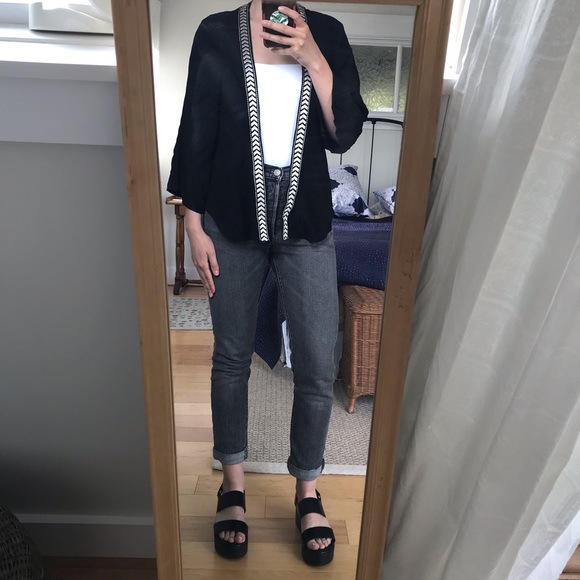 Embroidered Bell Sleeved Kimono - Picture 2 of 4